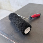 Roller for applying clay plaster with a telescopic handle