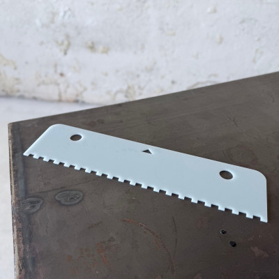 PVC tool for forming a straight-line pattern